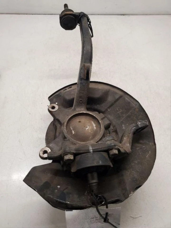 2004-2006 Toyota Tundra Front Right Passenger Spindle Knuckle Assembly 4x2 Oem - Image 2 of 4