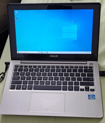 ASUS S200E 11.6" TouchScreen Laptop Core i3 3217U @ 1.80GHz 4GB DDR3 500GB Drive