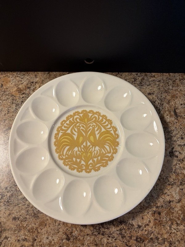 VTG Deviled Egg Plate Roosters Folk Art Style USA