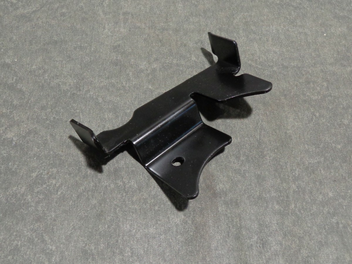 Craftsman Husqvarna Poulan 532403319 TRANSAXLE BELT KEEPER GENUINE