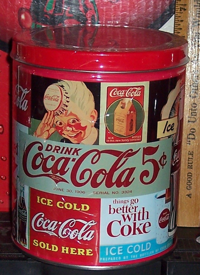 COCA COLA BRAND 700 PIECE PUZZLE IN TIN 12