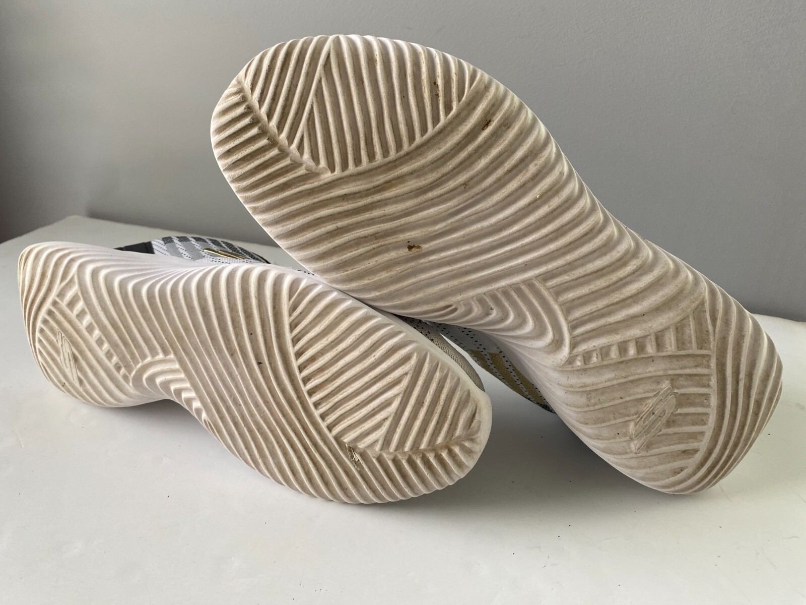 SAOLA Scarpe da ginnastica ultraleggere uomo taglia 11 5 Skechers Bounder Verkona 232004