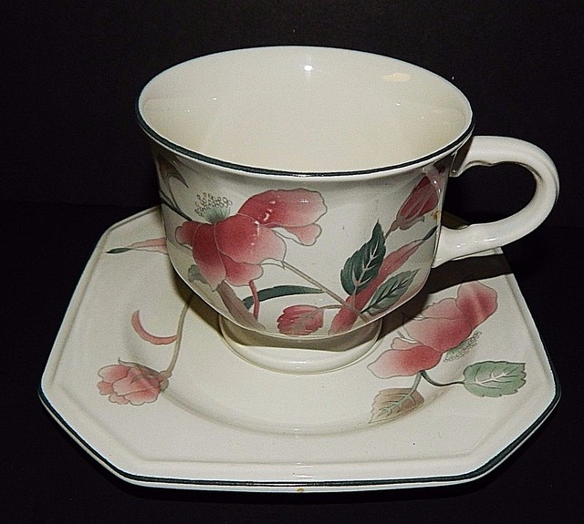 Mikasa Silk Flowers F 3003 Continental Japan White Pink 4 Cup + 4
