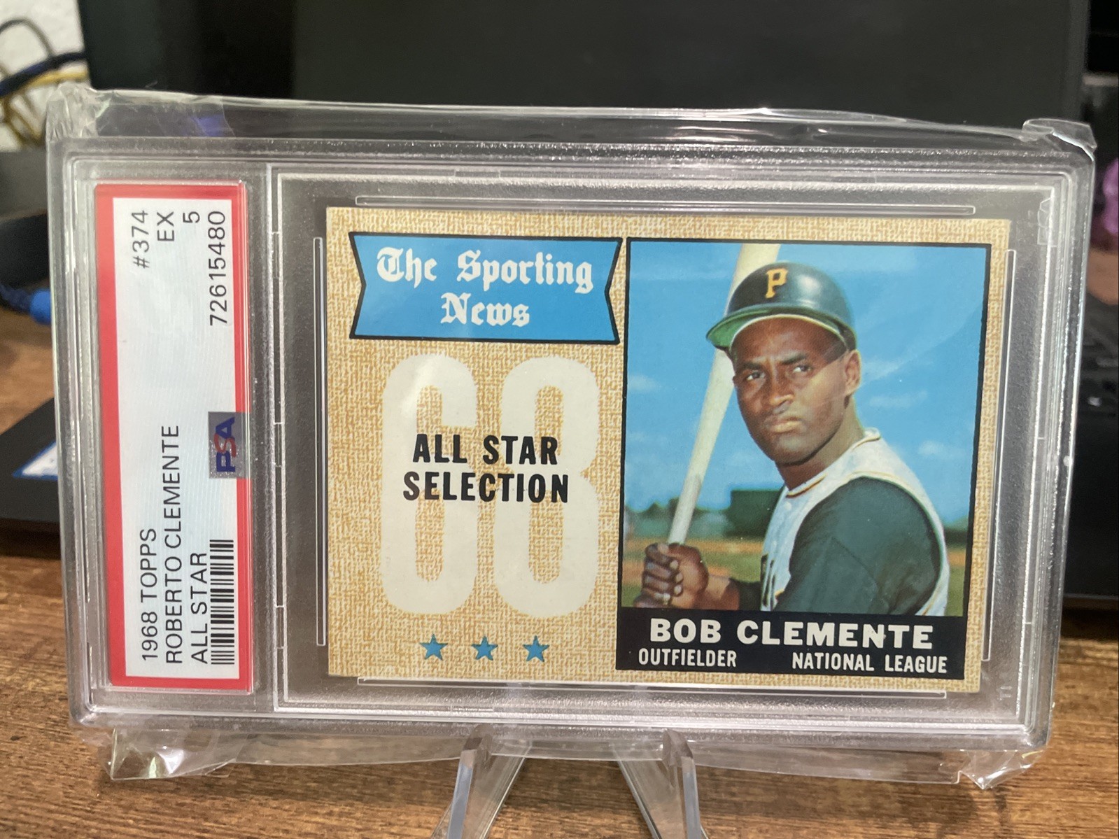 1968 Topps - Sporting News All-Stars Roberto Clemente #374 Bob on Card PSA 5 view 2