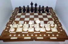 Jeu d'échecs pliable marqueté en bois & en os fabriquées main