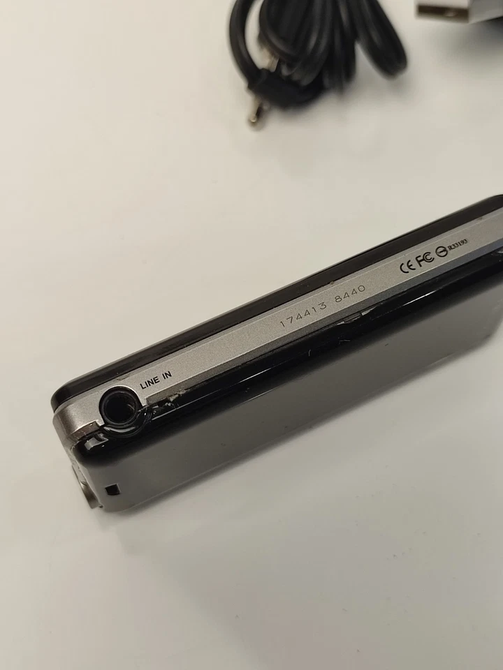 Transcend T.sonic 630 4gb Negro reproductor compacto mp3 Pocket Y2K Foto 3 de 4