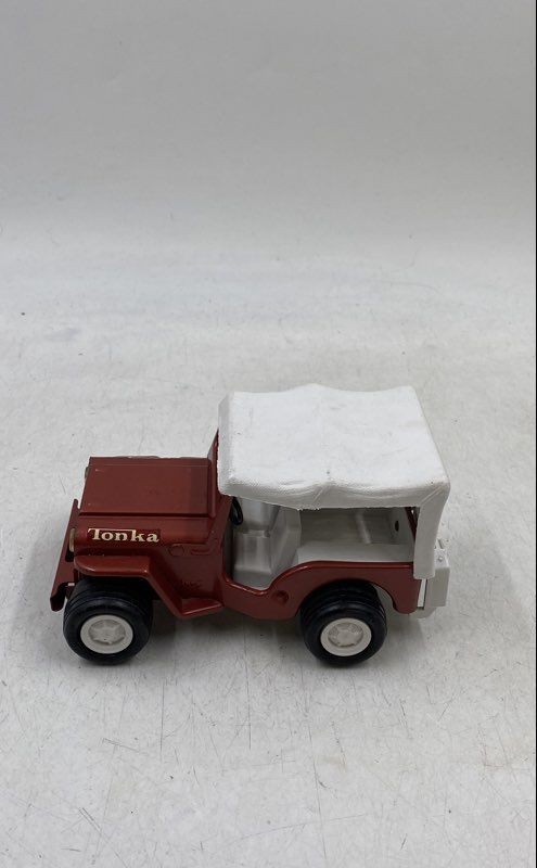 me☺︎ Vintage Tonka Multicolor Pressed Steel Jeep With Wheels