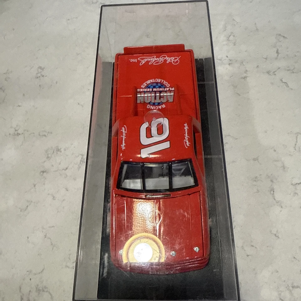 Action Ron Hornaday Jr Racing Action escala 1/24 Die Cast Bank 1995 sin caja Foto 3 de 4