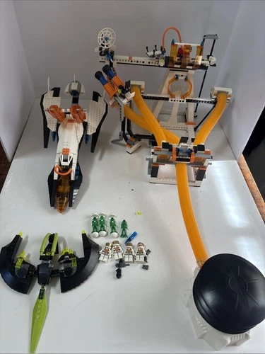 Lego Mars Mission 7690 Eagle Command Base Space Mostly Complete * No Manual