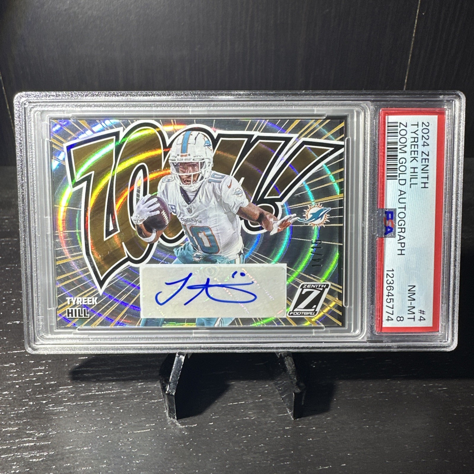 2024 Panini Zenith - Tyreek Hill Zoom Gold Auto #4 /15 PSA 8