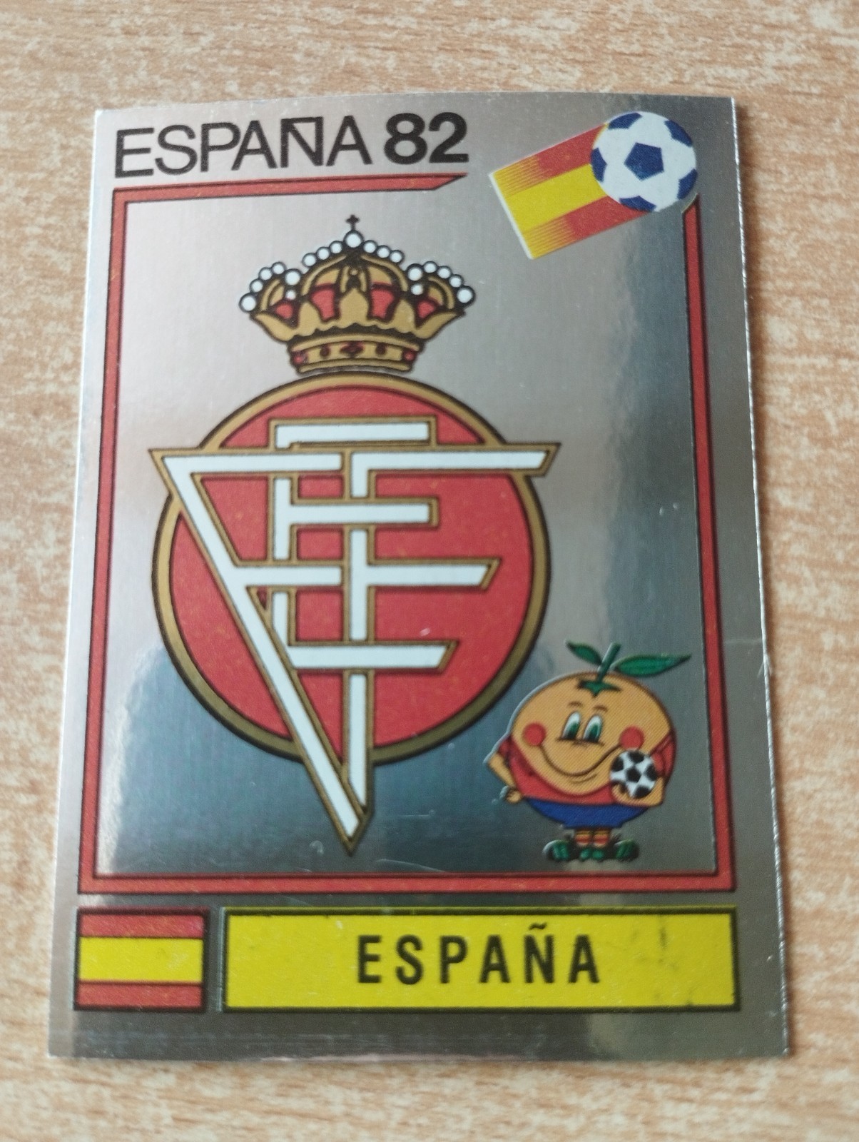 ED. PANINI FIGURINA ESPANA 82 N° 292 ESPANA SCUDETTO ORIGINALE