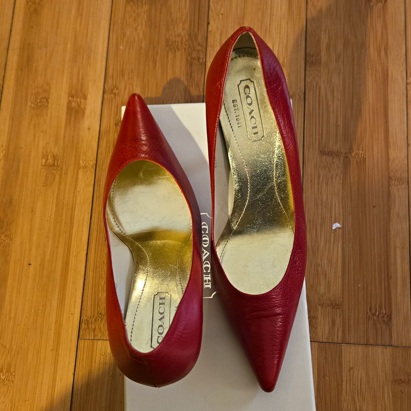 Coach Women’s Red Leather Logo Pointed Toe Slip-On Pumps 7 M Kitten Heel