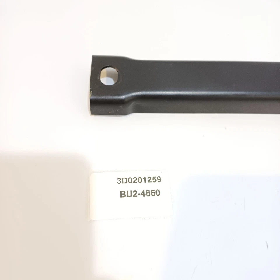 Ремень крепления топливного бака 2004-2006 Volkswagen Phaeton 3D0201259 - Изображение 3 из 4