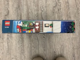 LEGO 10199 Winter Toy Shop Christmas Tree Snowman Light Brick Mini Figures Cat