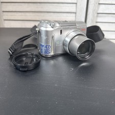 Olympus C-750 Ultra Zoom 4.0 MP Silver Digital Camera - TESTED AND WORKING