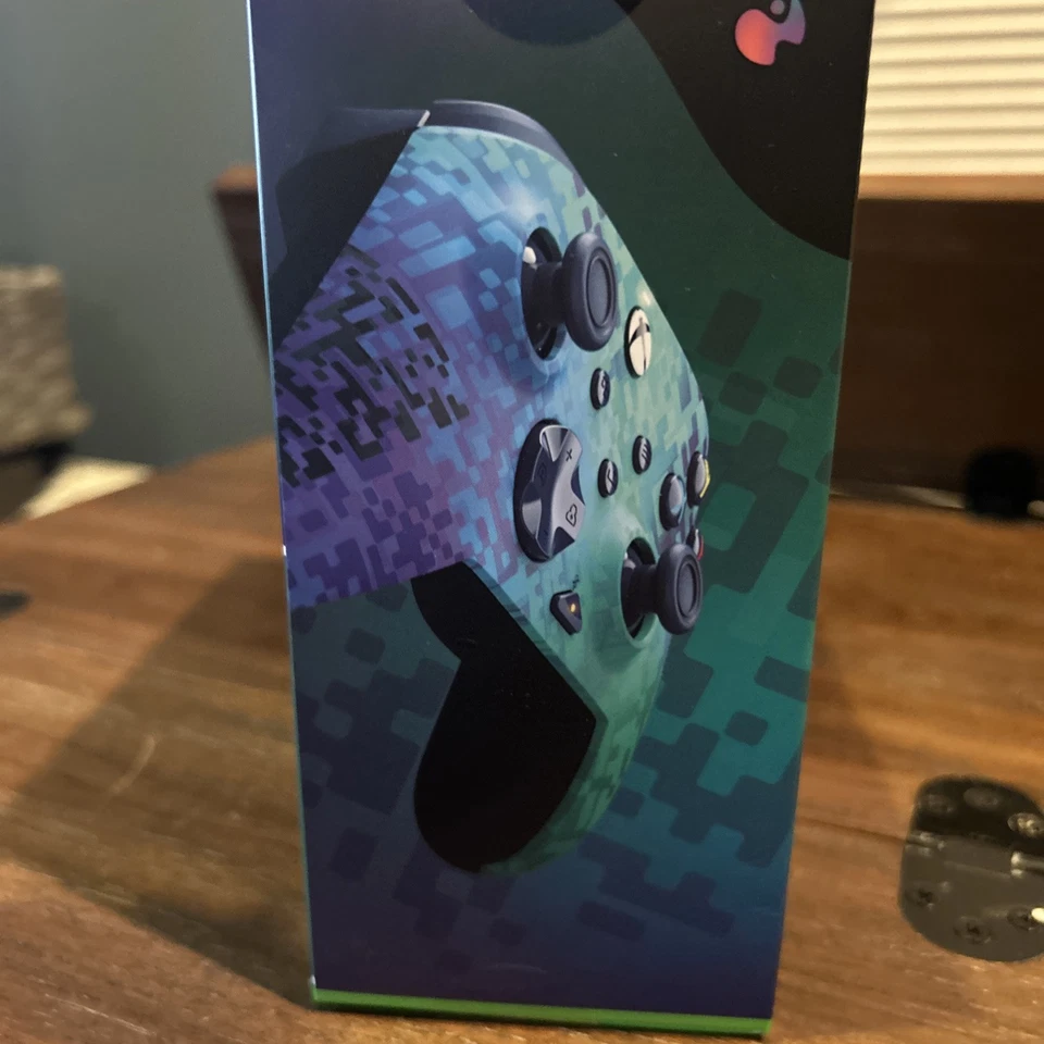 PDP REMATCH XBOX WIRED Controller GLITCH GREEN for Xbox Series XS, Xbox One, Of - Image 4 of 4