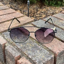 Frye and Co Women's Sunglasses Black 100% UV Protection Wire Rim Gradient Lenses