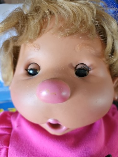 Vicma Daumen saugende Babypuppe 80er Jahre Mädchen blond 19"" & Armband & Broschüre SELTEN - Bild 3 von 18