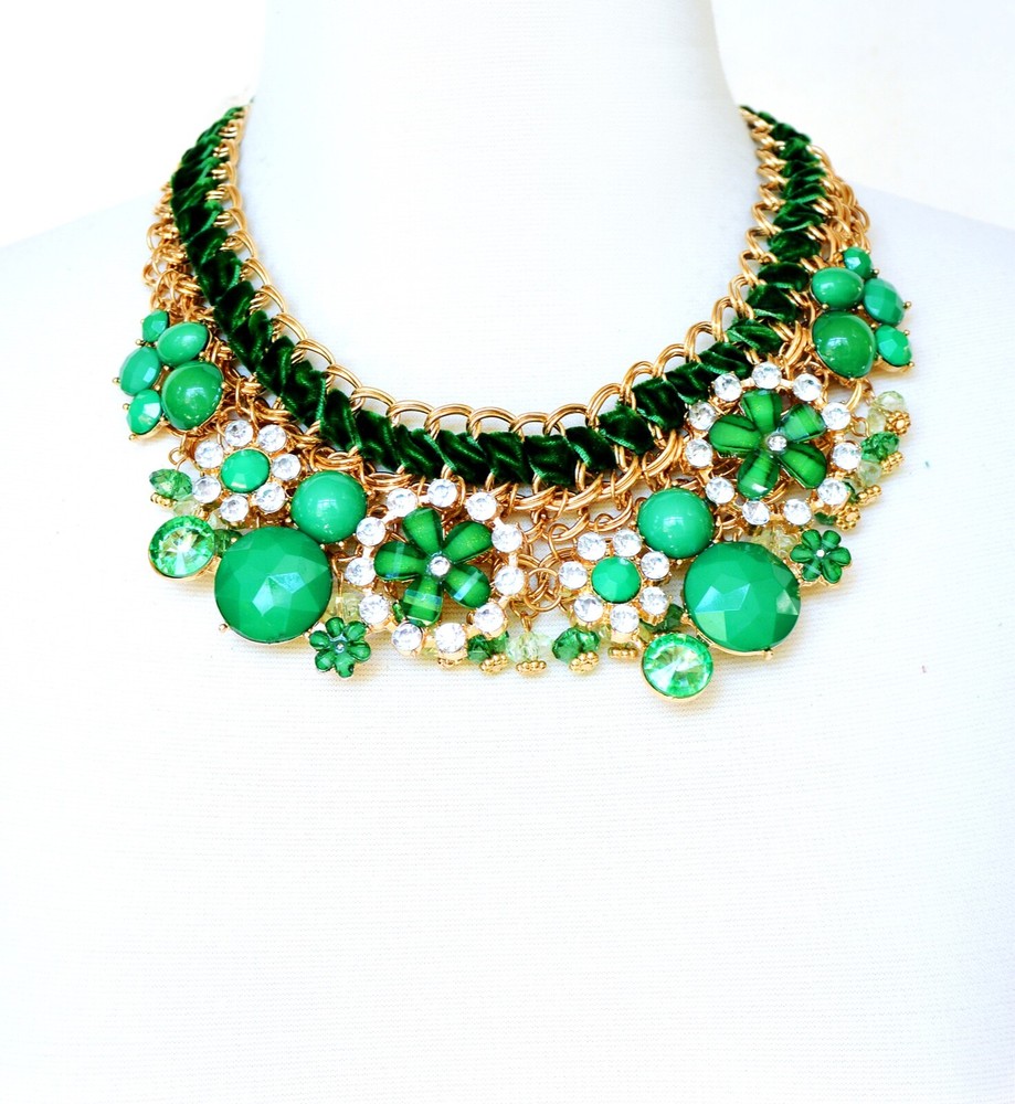 Elegant Wedding & Bridal Statement Necklace for Parties & Special Occasions Elegant Wedding & Bridal Statement Necklace for Parties & Special Occasions