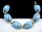 Light Blue Yin Yang TEARDROPS Link BRACELET Vintage Goldtone 7 1/4" Length Yang