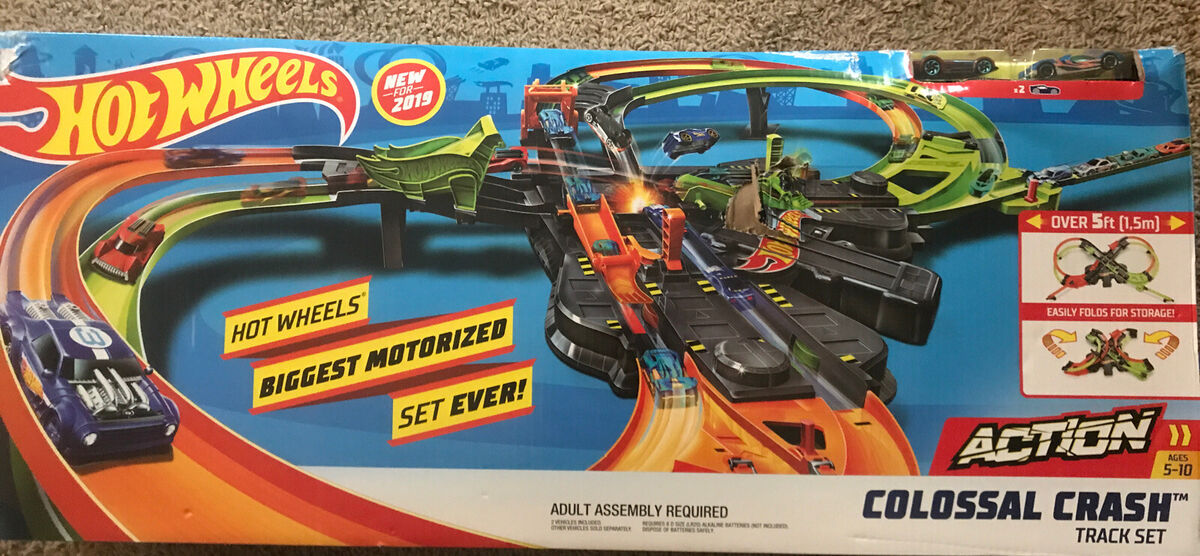 Mattel Hot Wheels® Colossal Crash Track Set