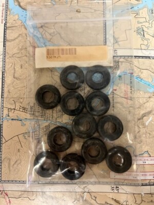 McMaster Carr pack of 12 #9307k25 Buna-N Rubber Grommets.