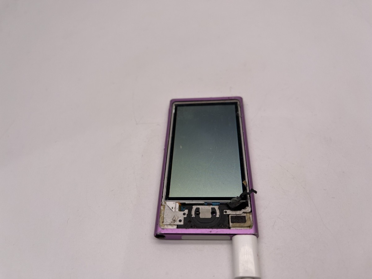 Apple iPod nano 7th Generation Purple 16 GB A1446