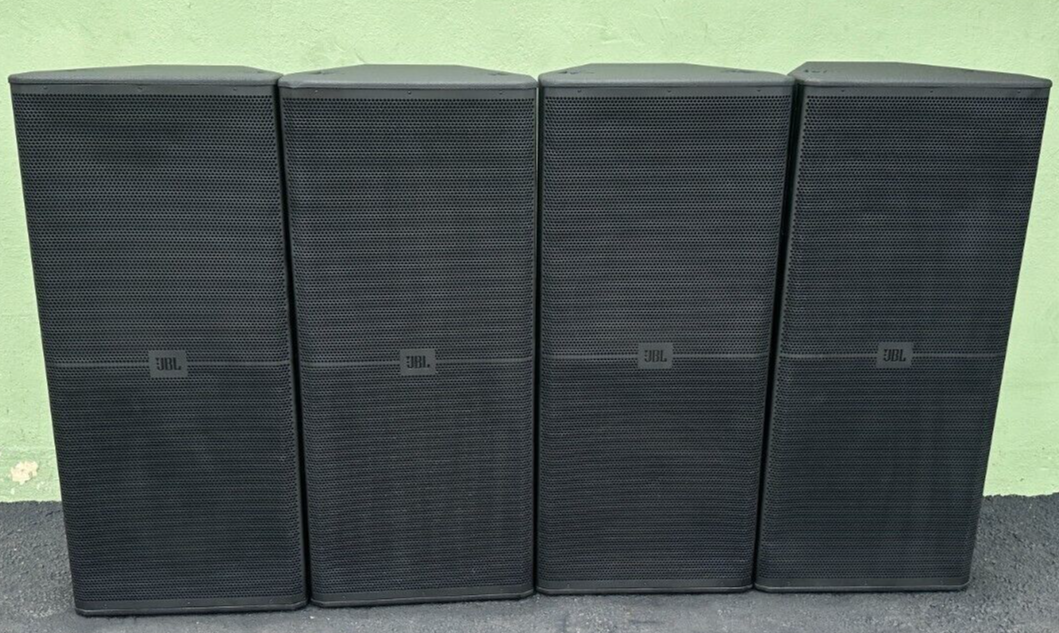 JBL SRX725F Two-Way Dual 15'' High-power Speakers W/Cover JBL SRX725F Two-Way Dual 15'' High-power Speakers W/Cover