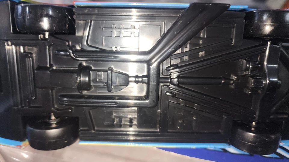 1:24 scale Race Truck Nascar Ron Hornaday #16 Superman Racing - Image 4 of 4