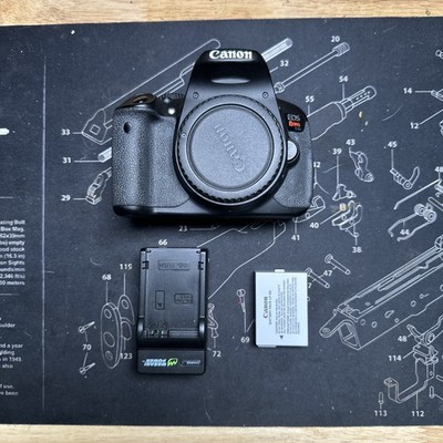 Working Canon EOS Rebel T4i Digital SLR Camera Body Only) W Charger & Battery