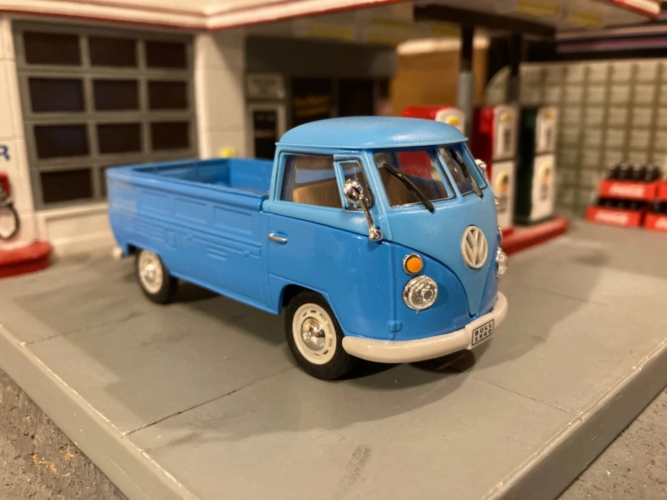 Volkswagen Type 2 1960 camioneta pickup cabina simple, escala 1/43 azul tutone Foto 4 de 4