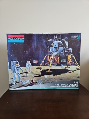 Monogram First Lunar Moon Landing 1:48 Model Kit 25th Anniversary 1993 Open Box