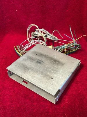 CESSNA AVIONICS AUDIO PANEL MOUNTING TRAY WITH CONNECTOR