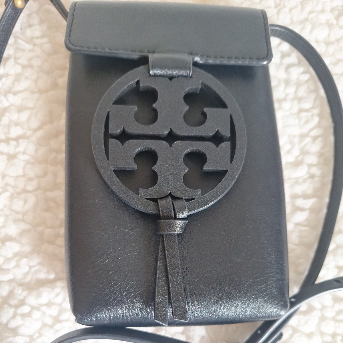 Tory Burch Miller Leather Smartphone Crossbody Pouch Black Color