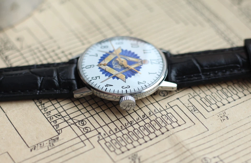 ⌚ Reloj mecánico RAKETA URSR masónico vintage reparado estilo masón visible Foto 4 de 4