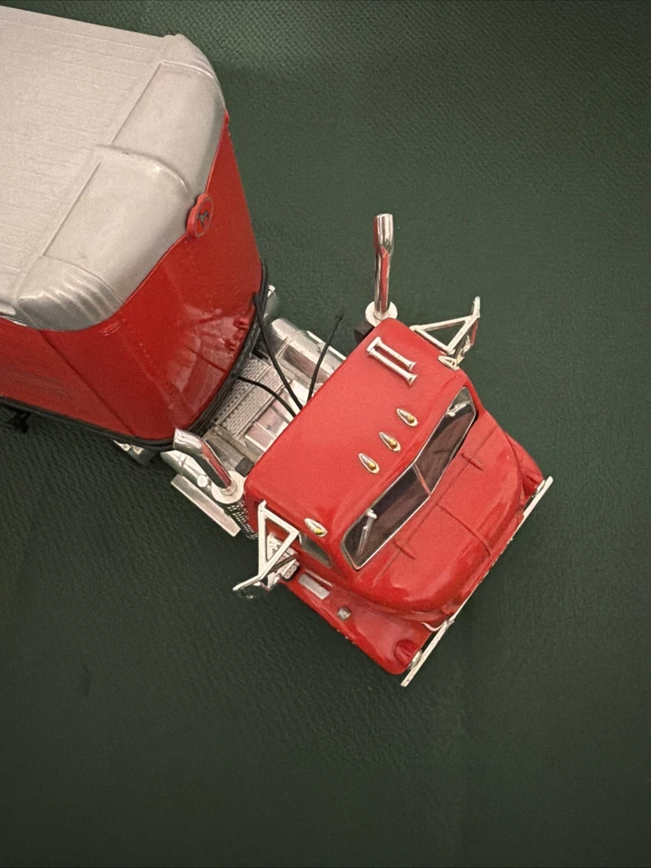 WEIL McLAIN CONTRACTOR COLLECTION SERIES #9 1954 GMC Tractor Trailer 1:25 Scale - Image 3 of 4