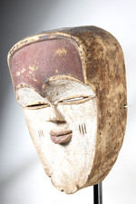 Gabon, Vouvi: Mask in Old Kaolin Colours | Collection Katsouros | H. 30.3 cm