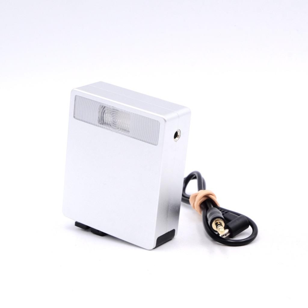 KEKS KF-01 Flash (Silver) + PC Sync Cable – MUST SEE! (3107)