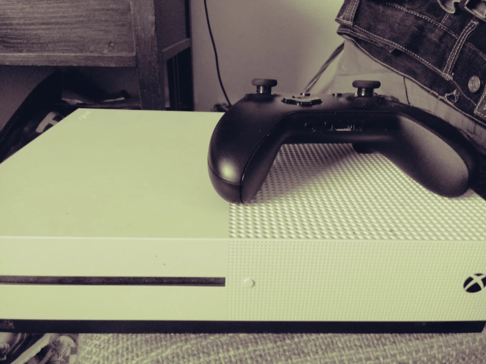 Microsoft Xbox One X