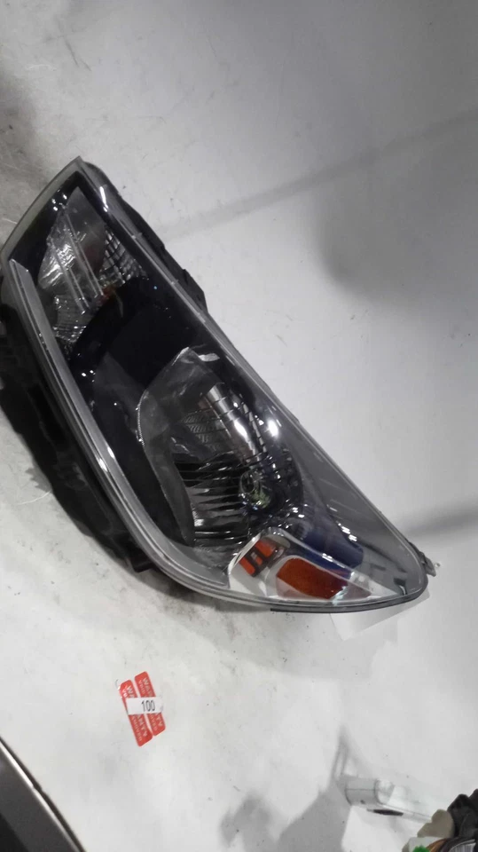 Used Left Headlight Assembly fits: 2019 Kia Rio w/o projector Left Grade A - Image 2 of 4