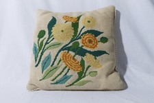 Vtg Beige Floral Needlepoint Zippered Throw P...