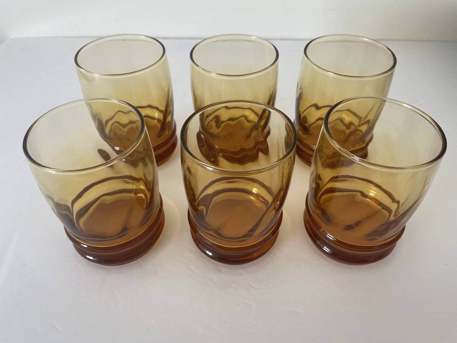 Amazing Condition Vintage Set Of 6 Amber Drinking Glasses With A Swirl Design