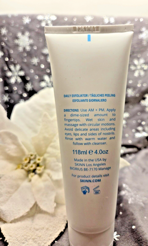 Skinn DermAppeal Exfoliating Gentle Treatment Scrub Daily 4 oz New & Sealed - Picture 3 of 4