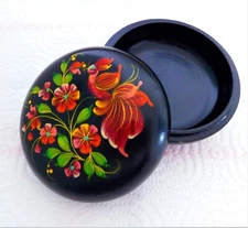 VINTAGE HAND PAINTED BIRD OF PARADISE FLORAL MOTIF WOOD JEWLERY TRINKET DISH