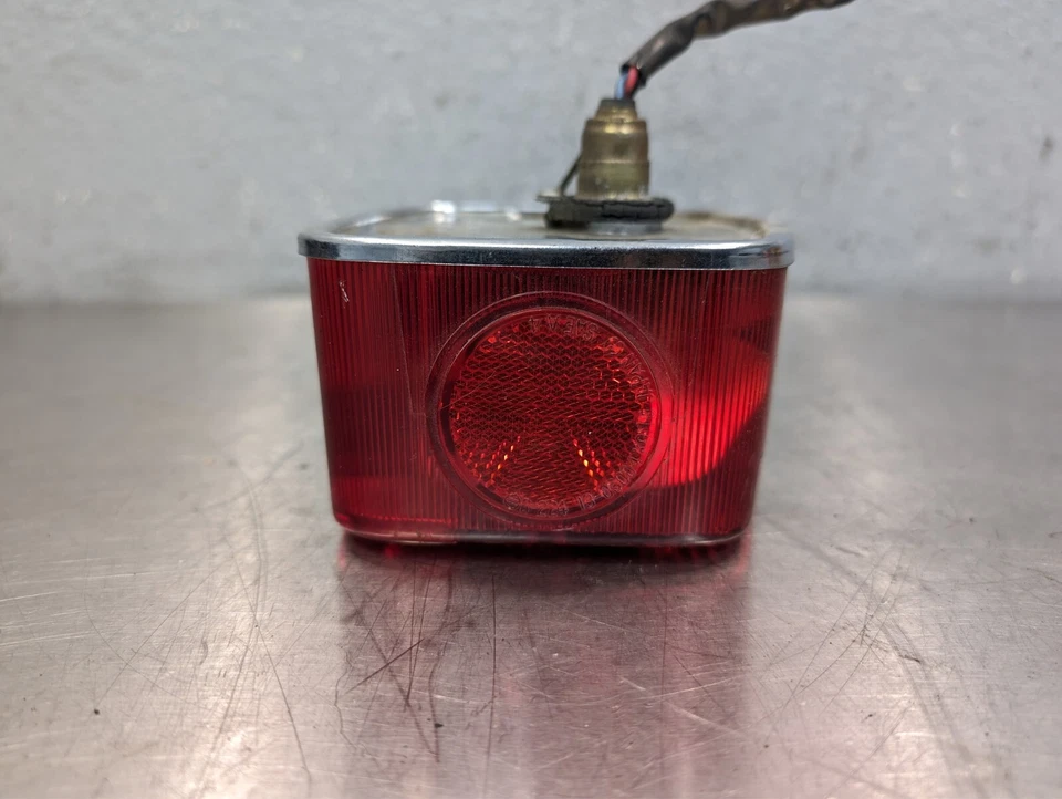 Kawasaki KZ1000P 1994 policía OEM lámpara trasera luz trasera unidad de luz trasera - 23025-1306 Foto 4 de 4