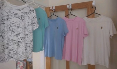 NEXT - Jungen Hirsch T-Shirts X4 plus H&M T-Shirt x1 - Größe 14 Jahre