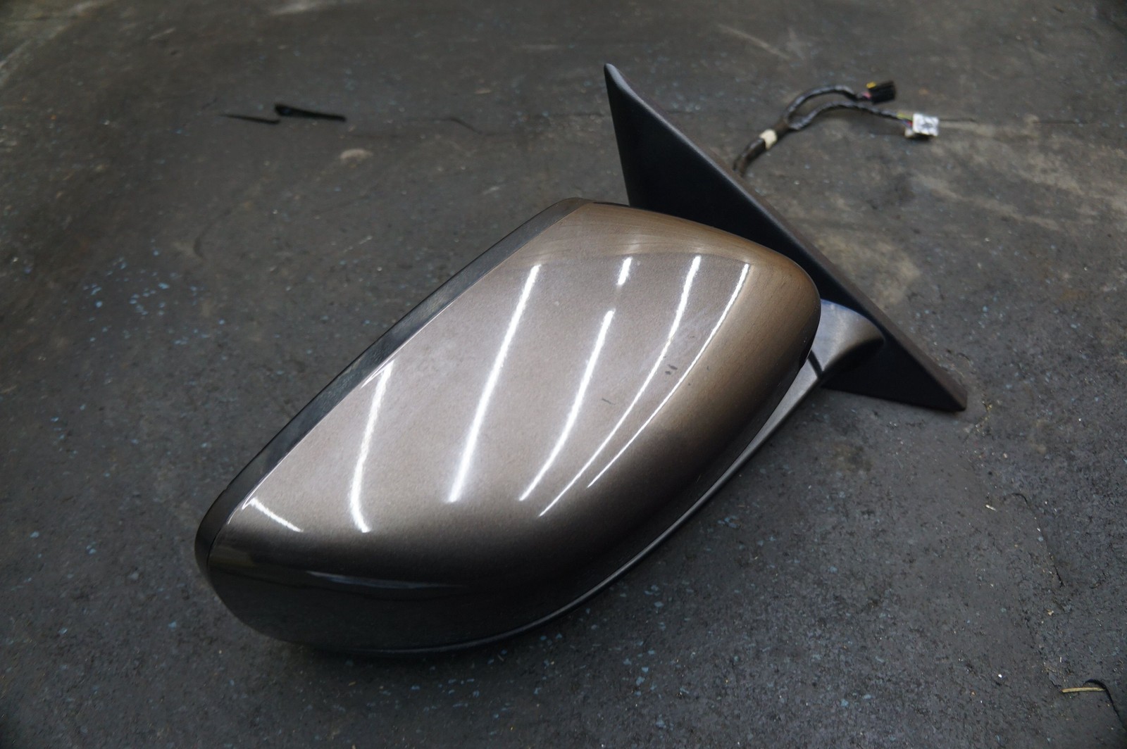 Right Passenger Door Mirror Assembly Brown OEM Maserati Quattroporte 2013-2016