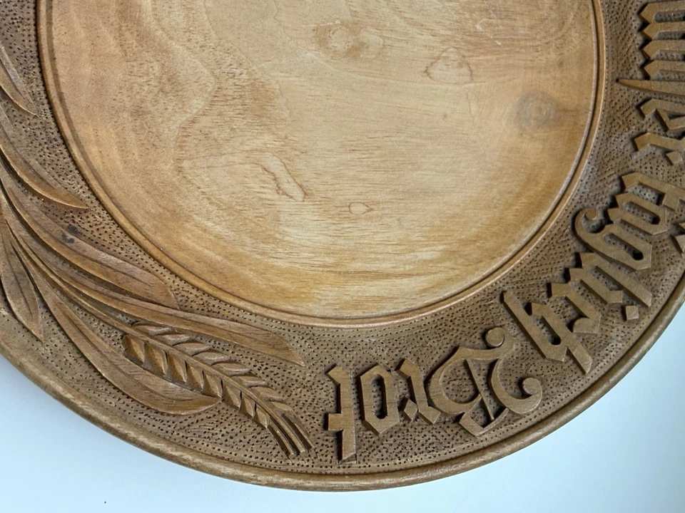 Bandeja de pan diario de madera tallada a mano de colección plato de pan suizo alemán Foto 2 de 4