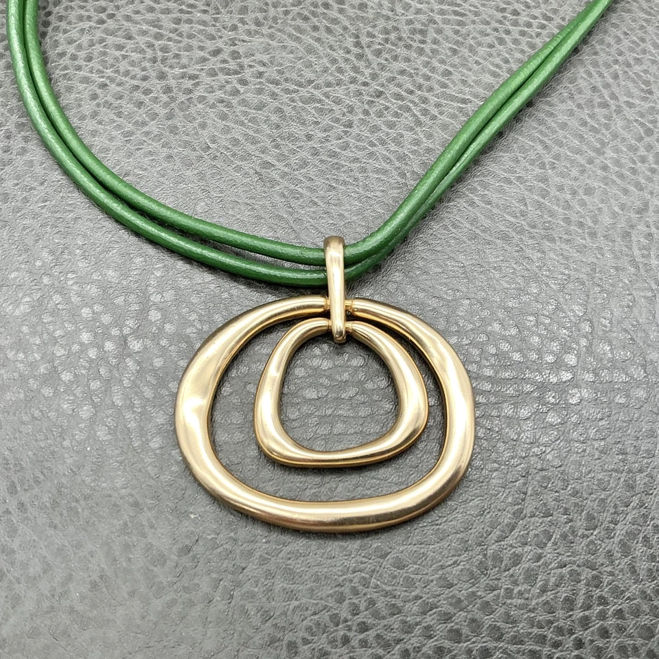 Collar Chico's Cordón Verde Tono Dorado Doble Ovalado Colgante Ajustable Declaración Foto 3 de 4