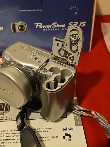 CANON PowerShot S2 IS 5MP Digital Camera With Accessories *WORKING* - Picture 8 of 10